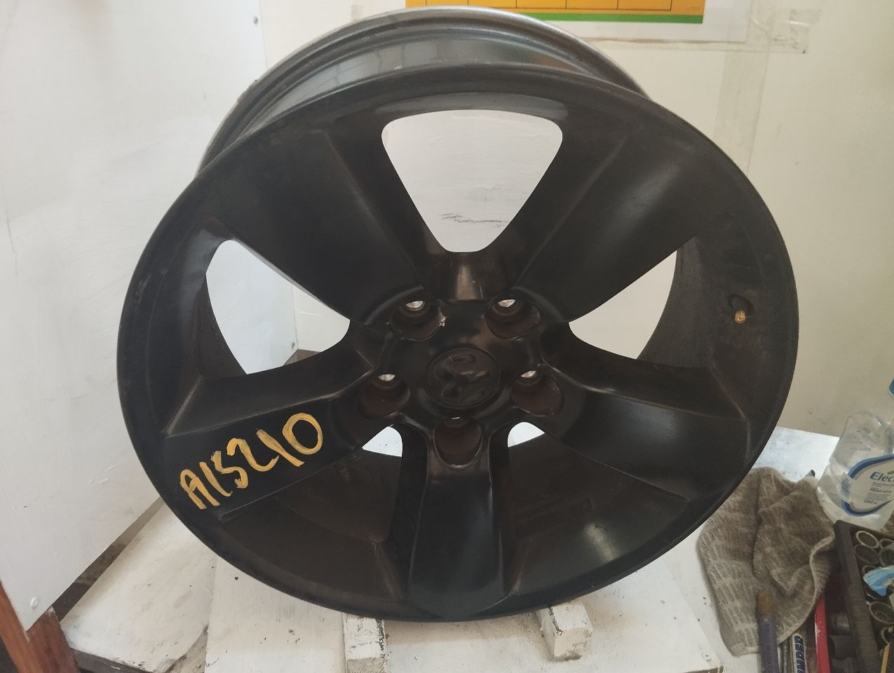 Part image 2