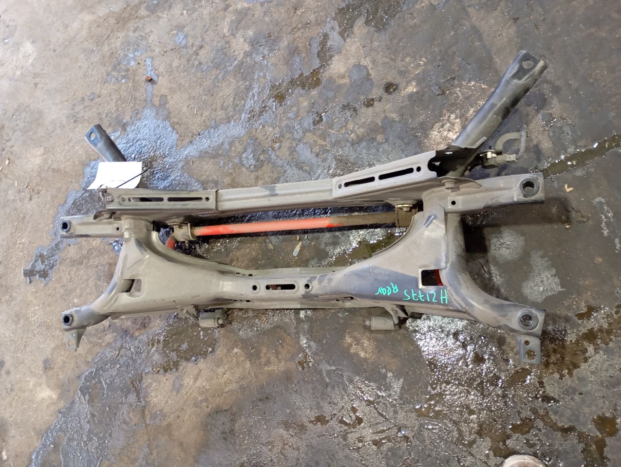 Part image 3