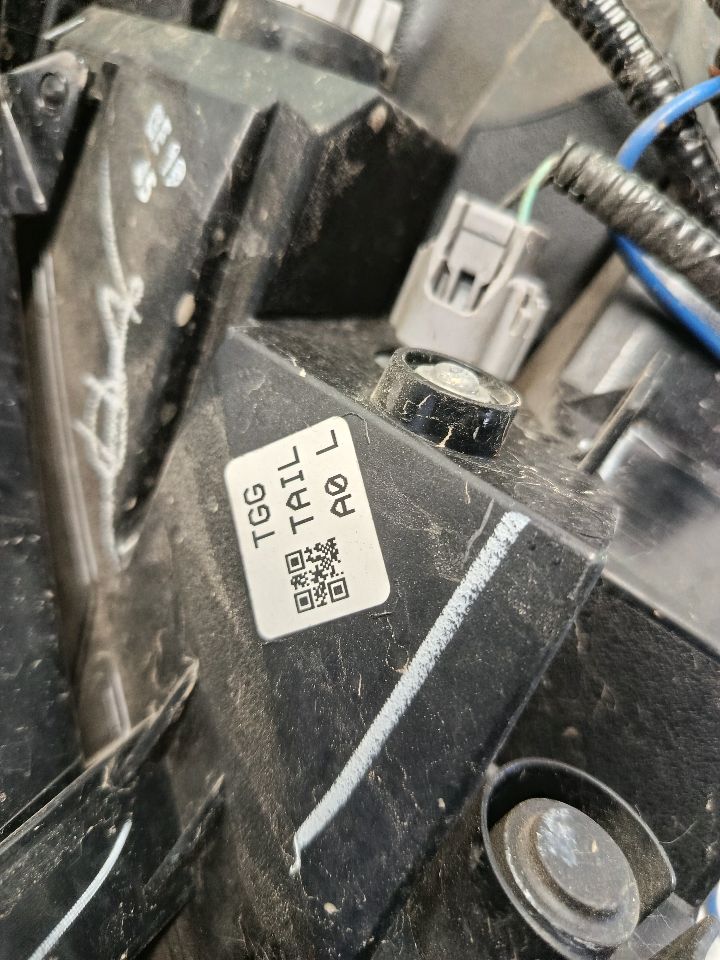 Part image 10