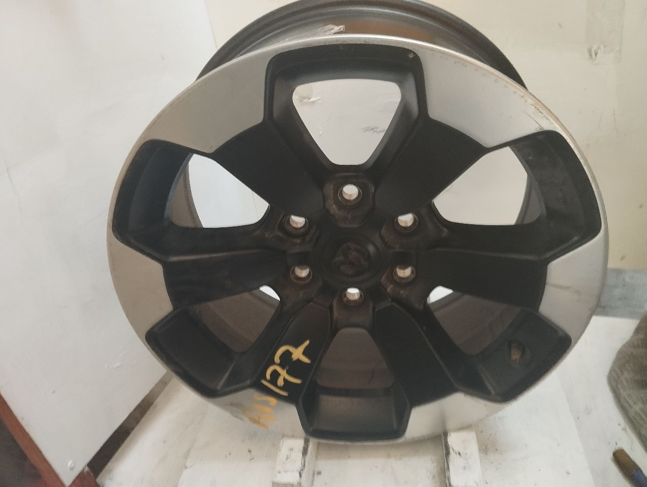 Part image 2