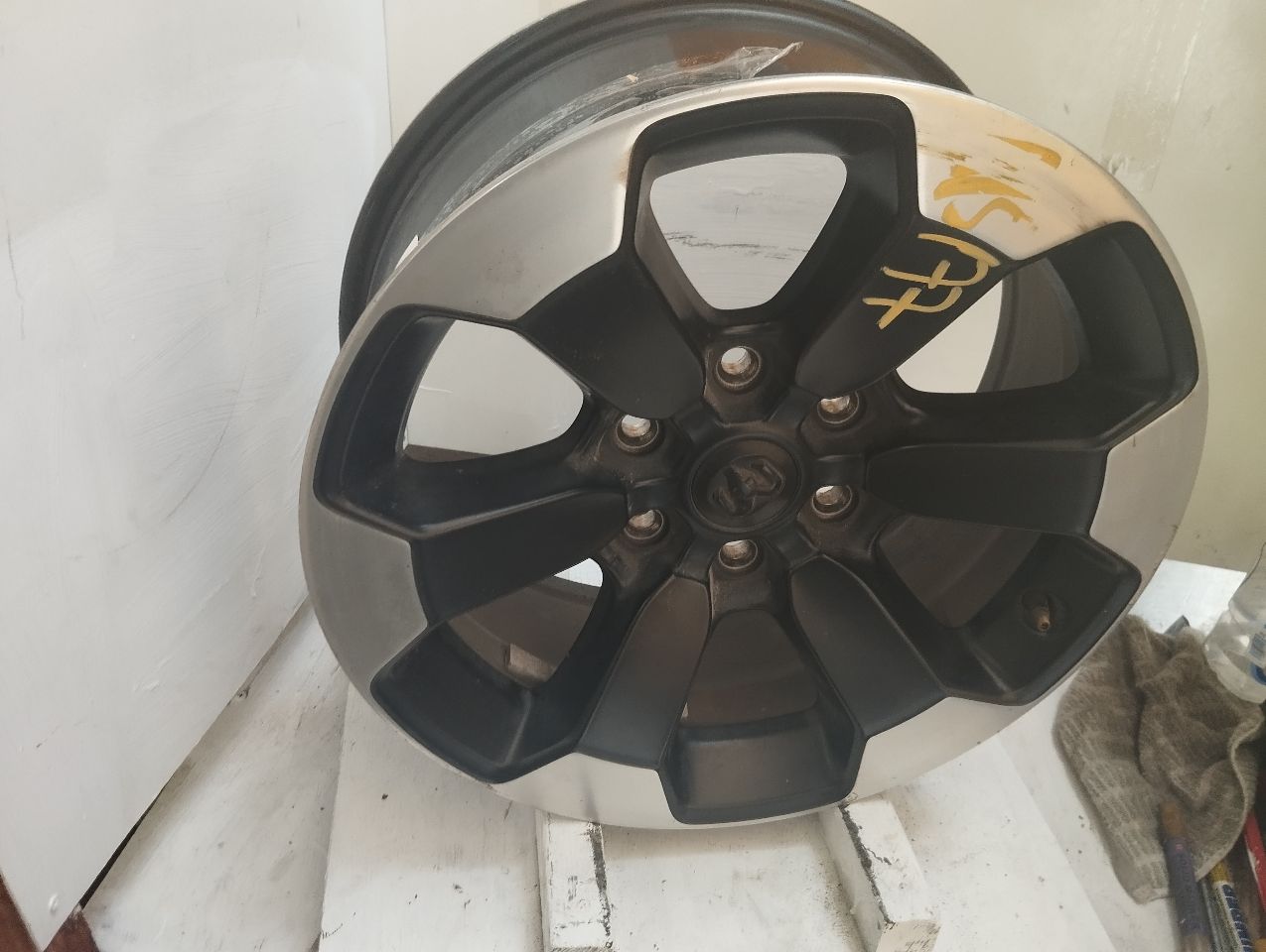 Part image 2