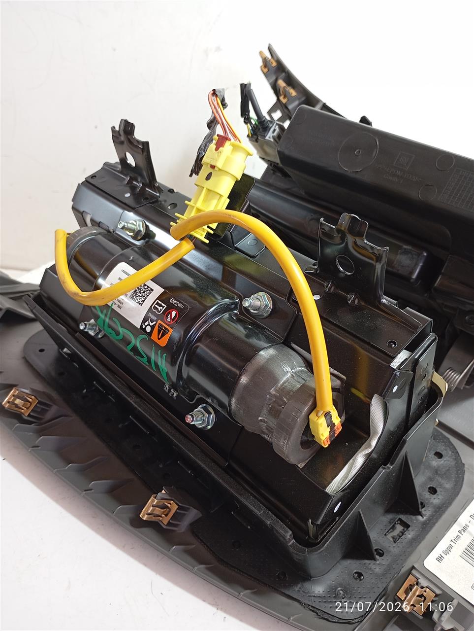 Part image 4