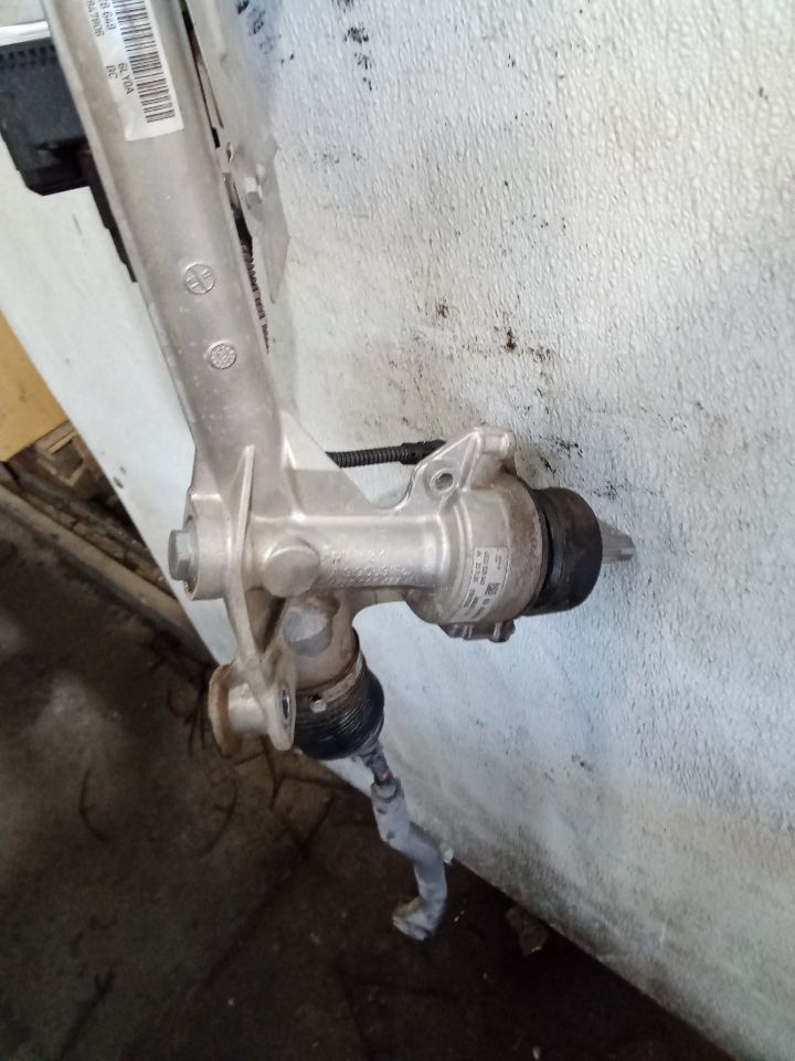 Part image 13