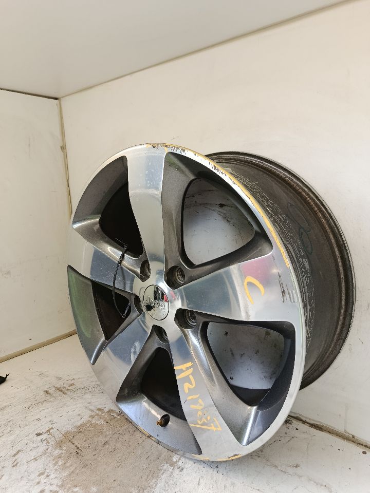 Part image 3