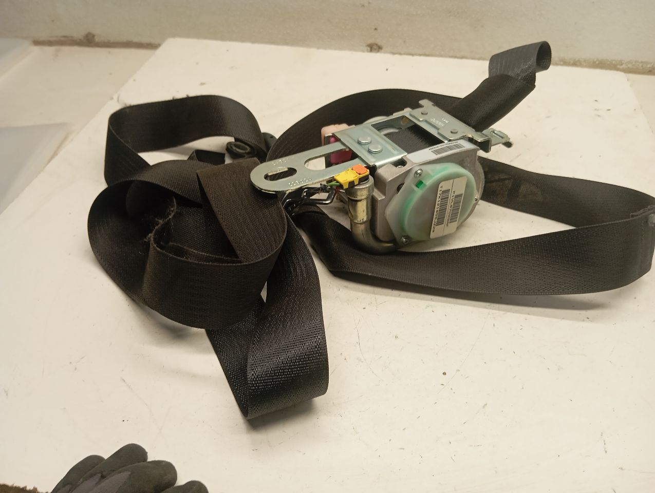 Part image 3