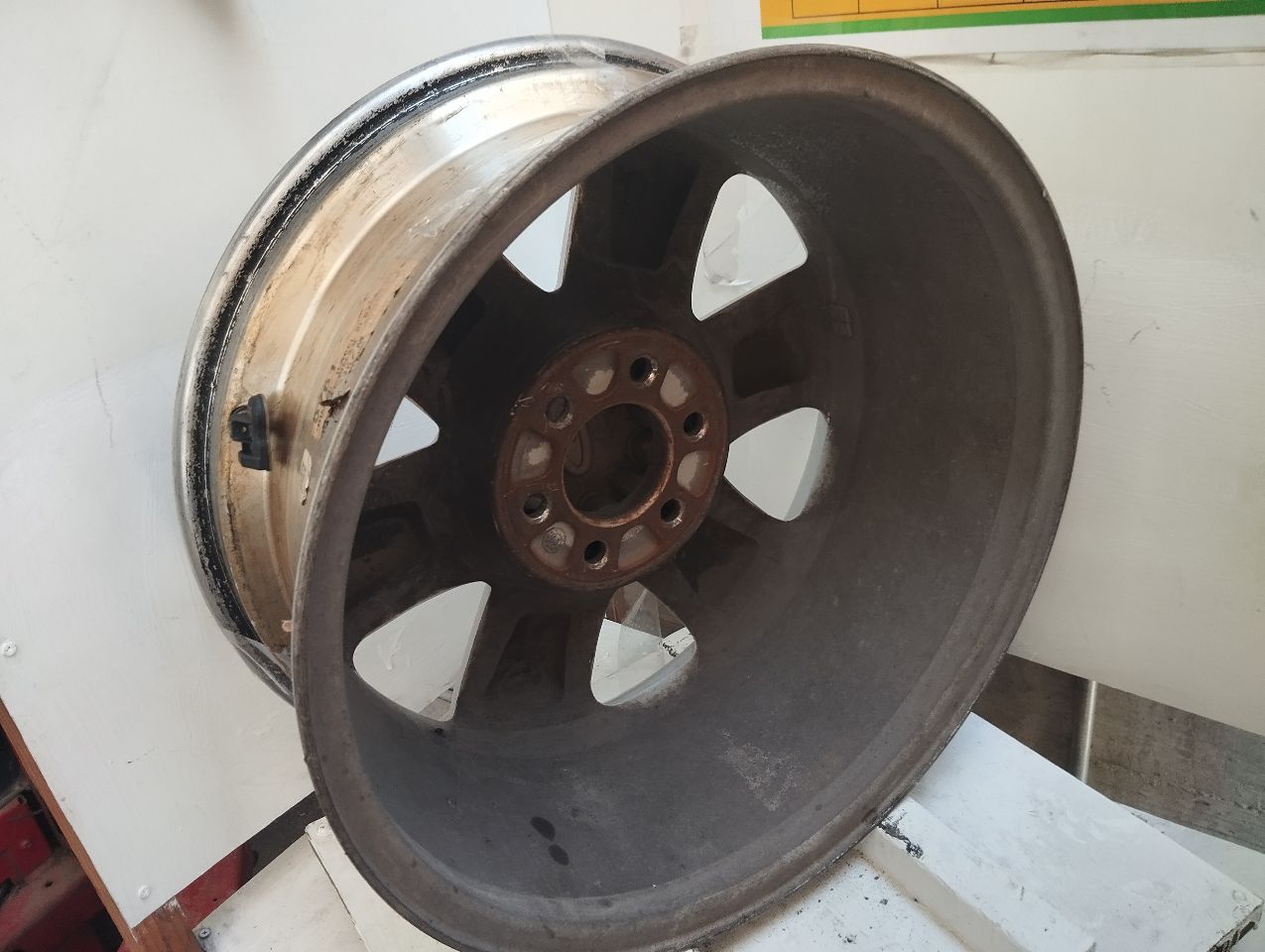 Part image 3
