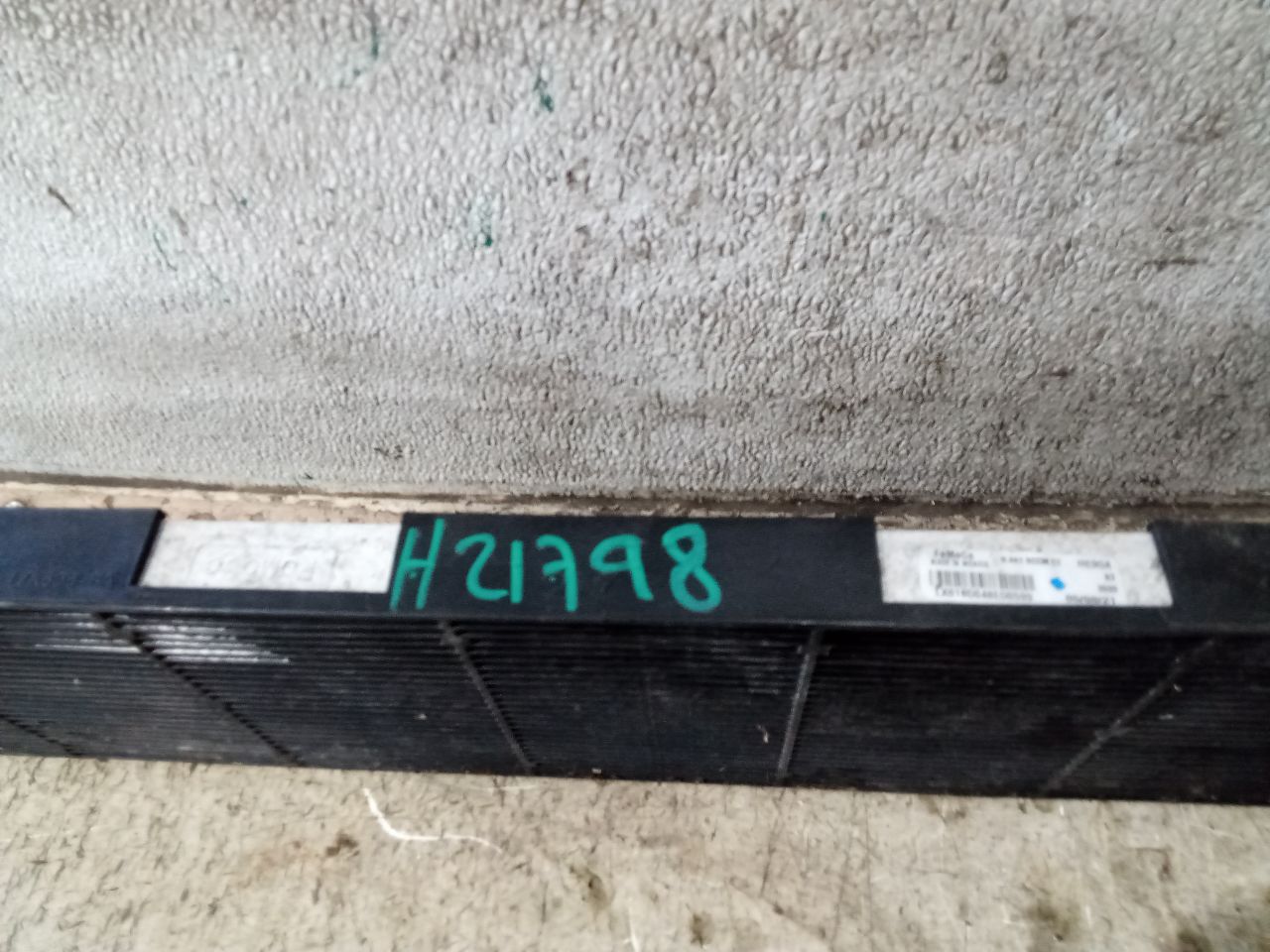 Part image 3