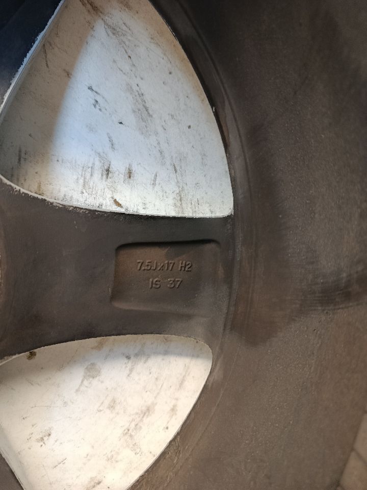 Part image 4