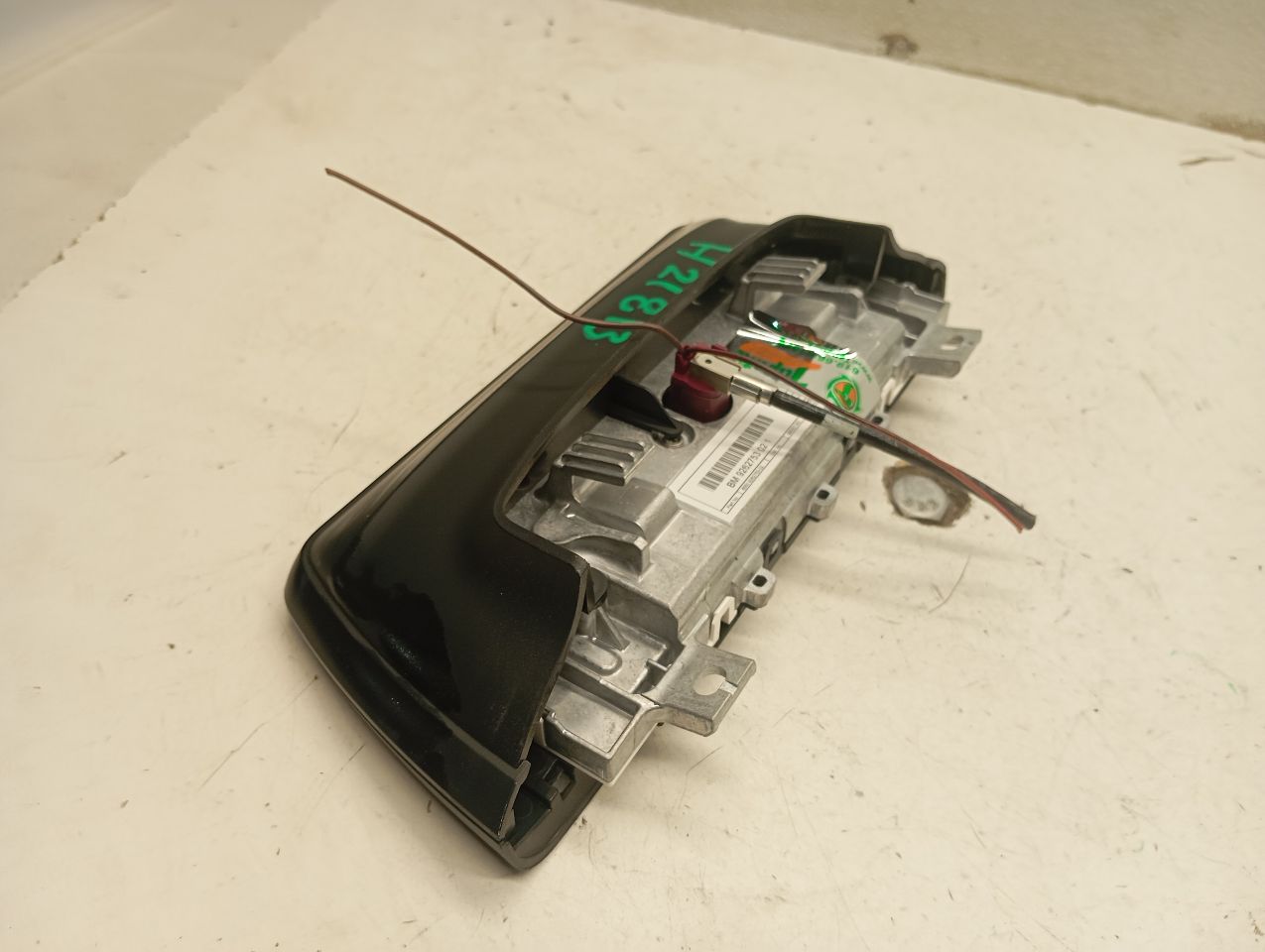 Part image 3