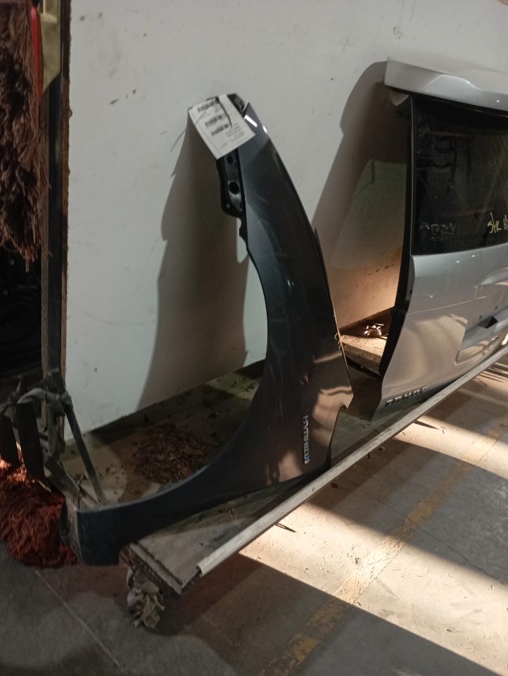 Part image 3