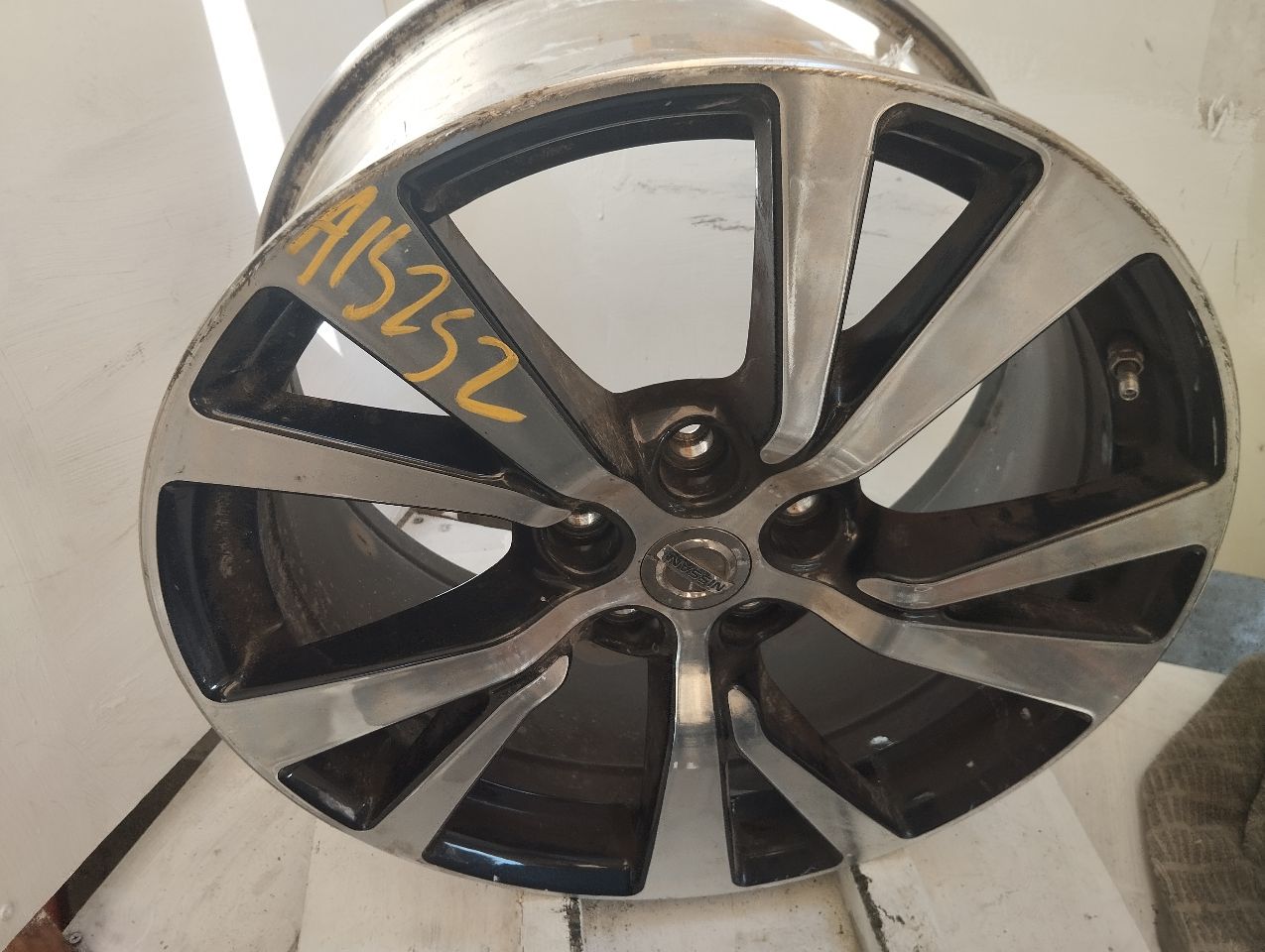 Part image 2