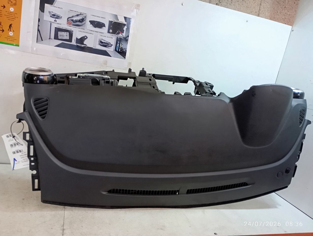 Part image 4