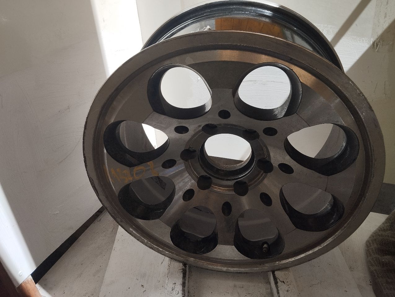 Part image 2