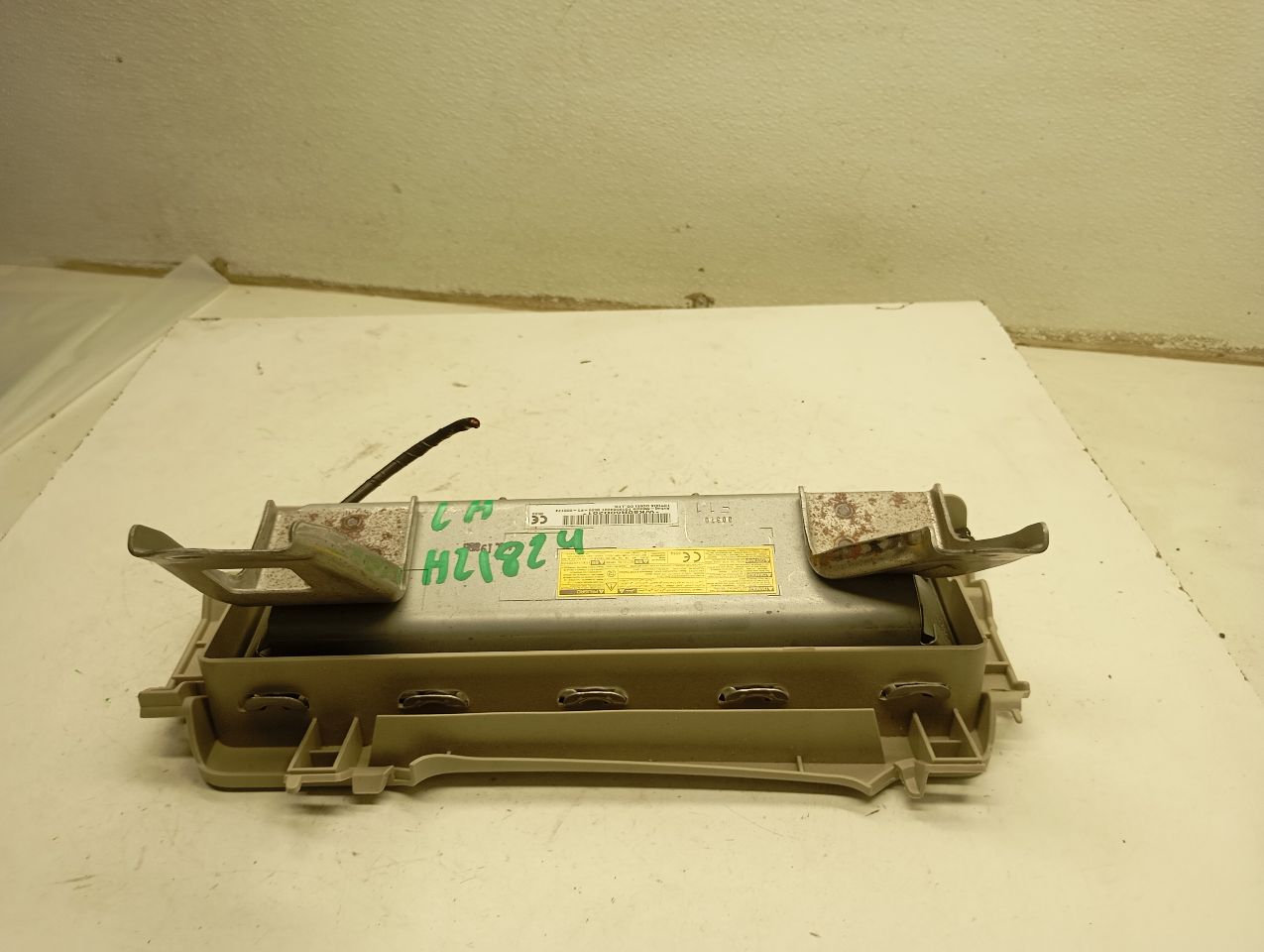 Part image 1