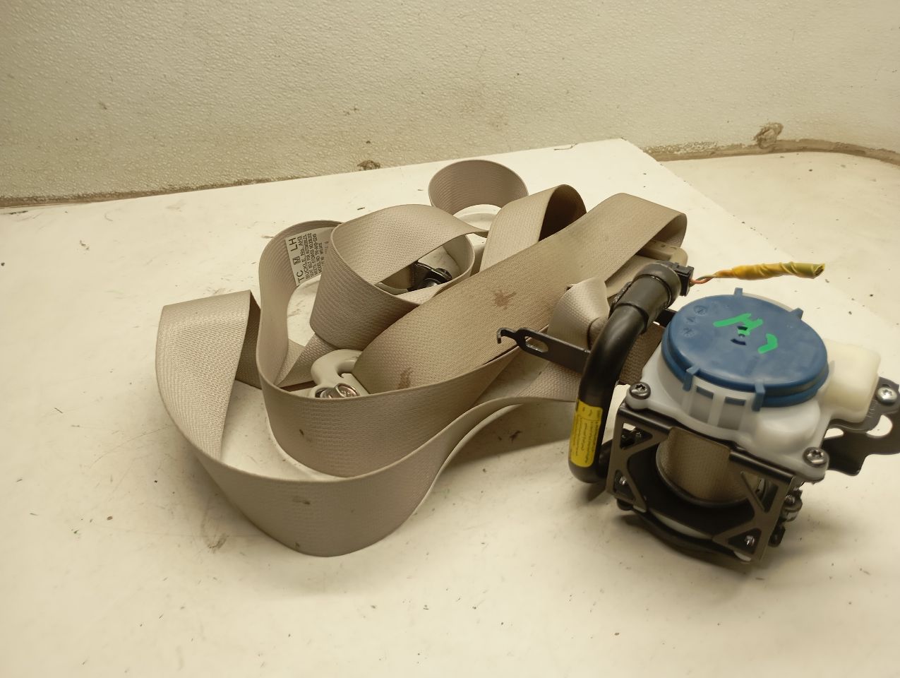 Part image 3