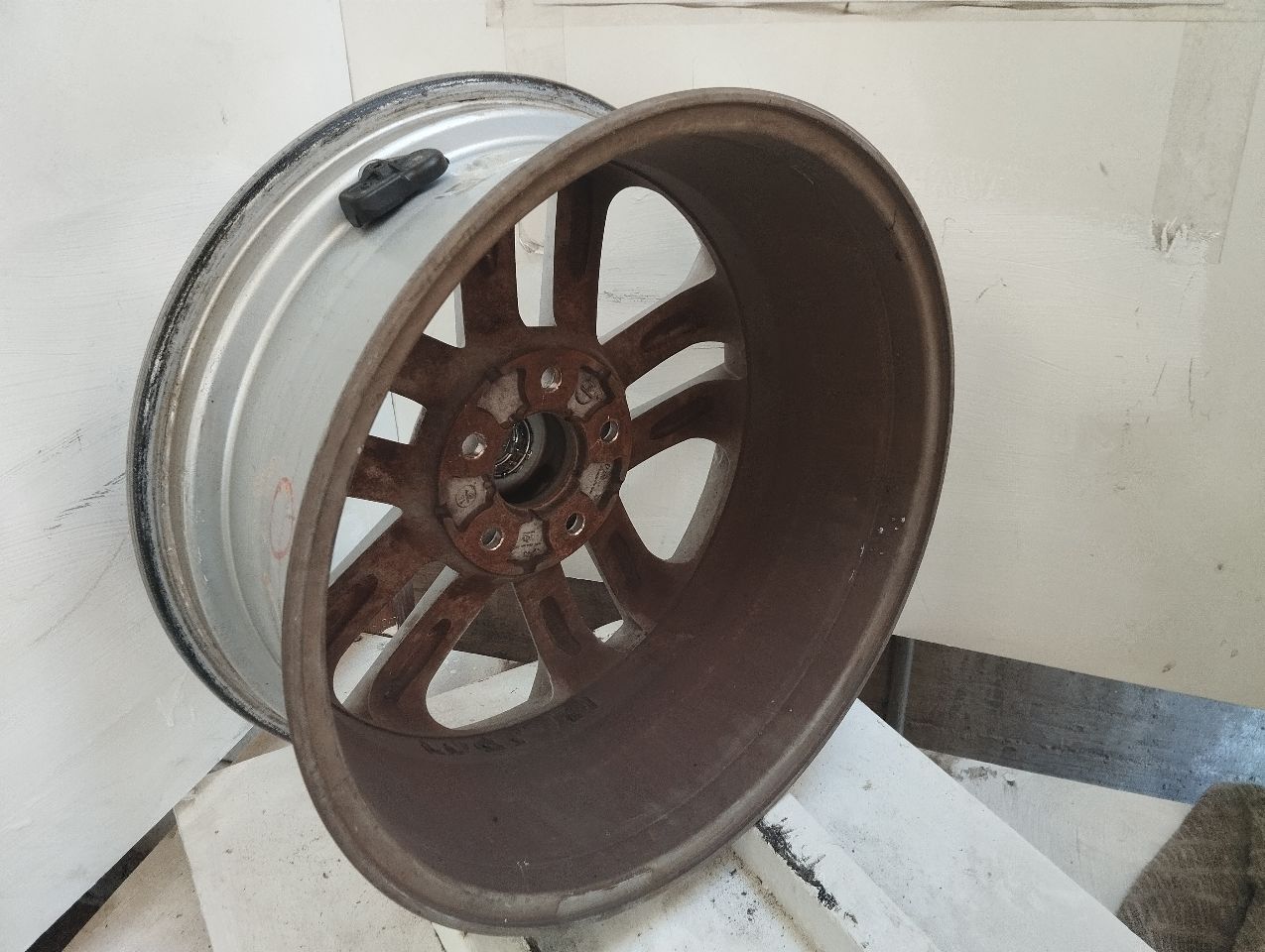 Part image 3
