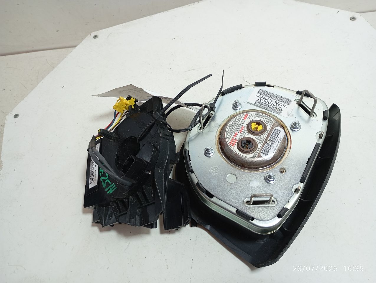 Part image 1