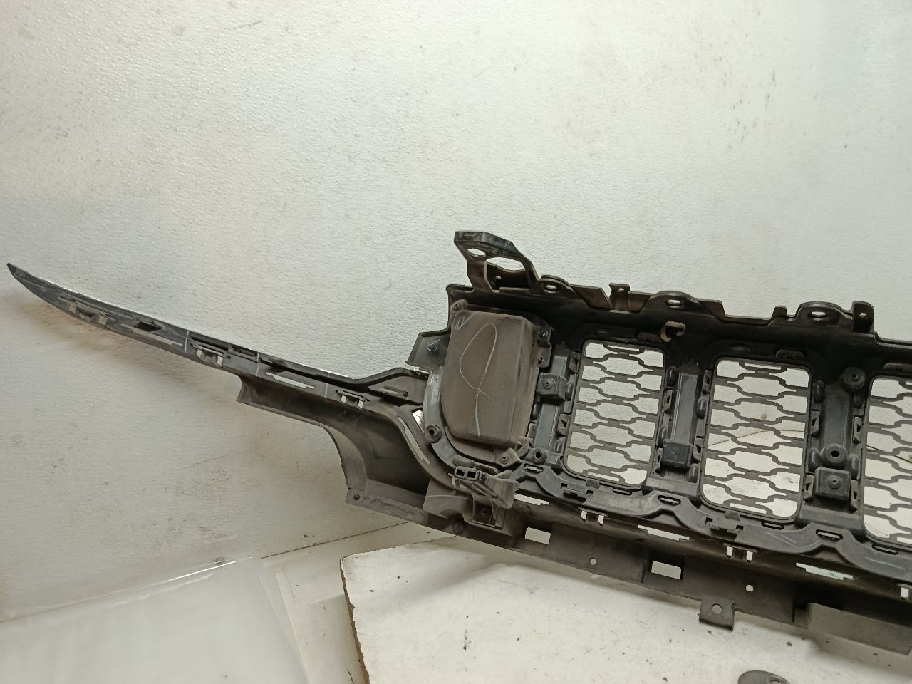Part image 4