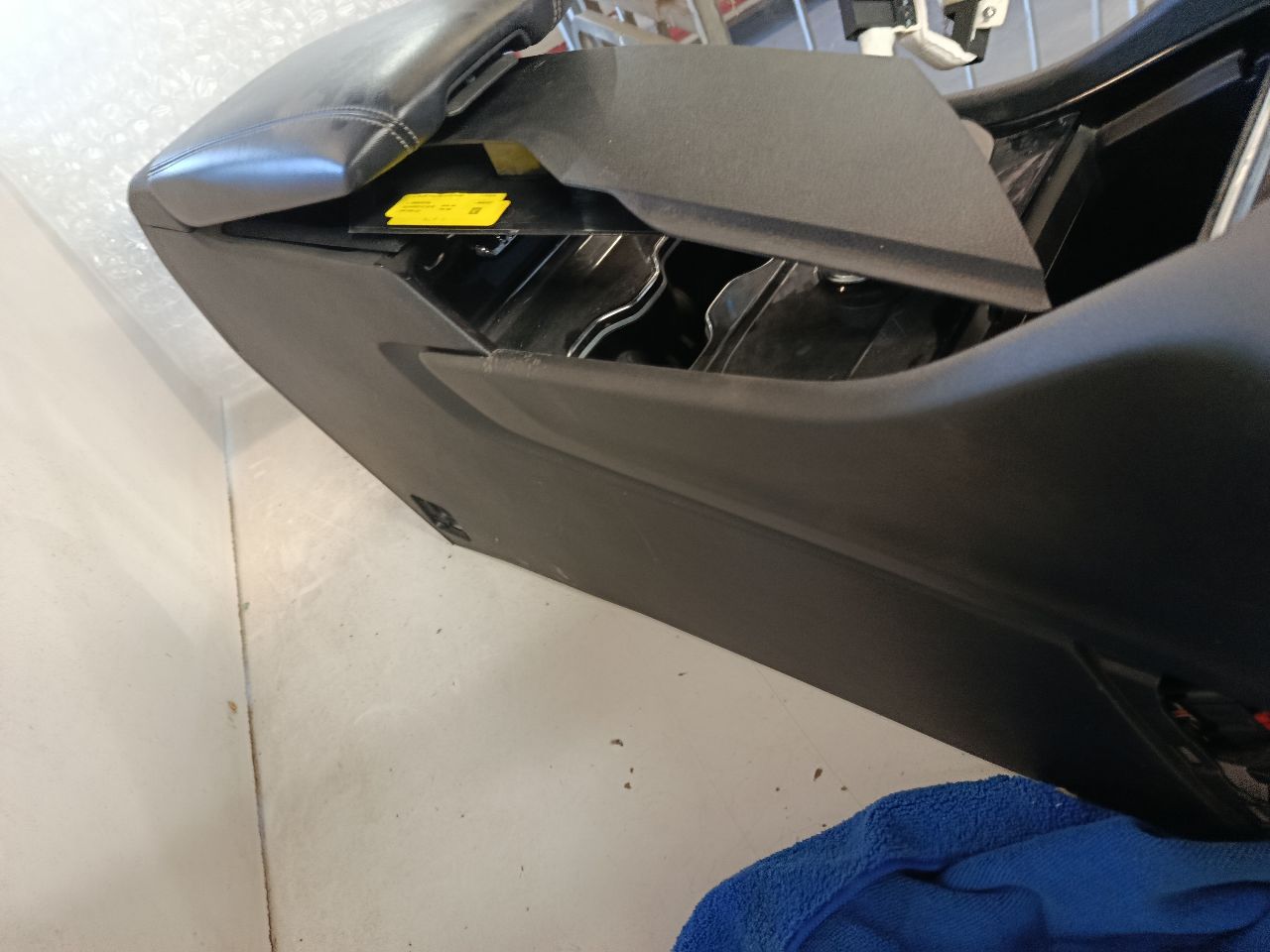 Part image 10
