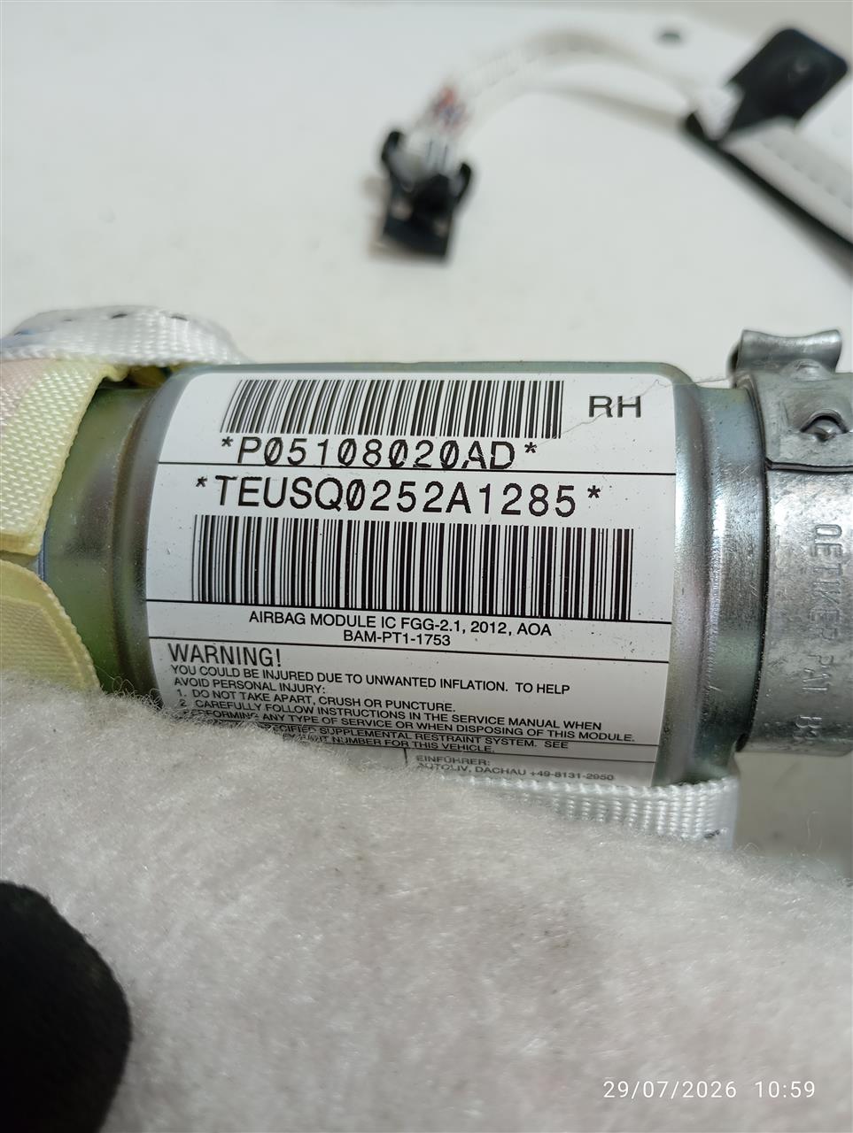 Part image 3