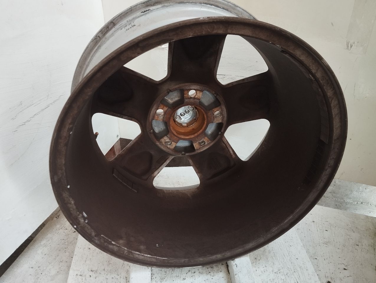 Part image 3