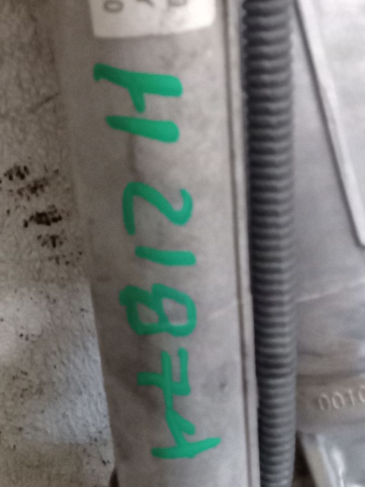 Part image 10