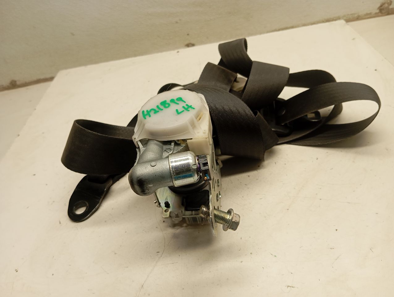 Part image 3
