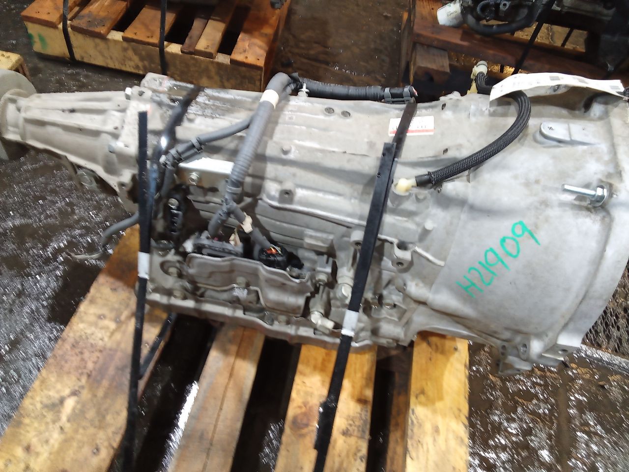 Part image 3