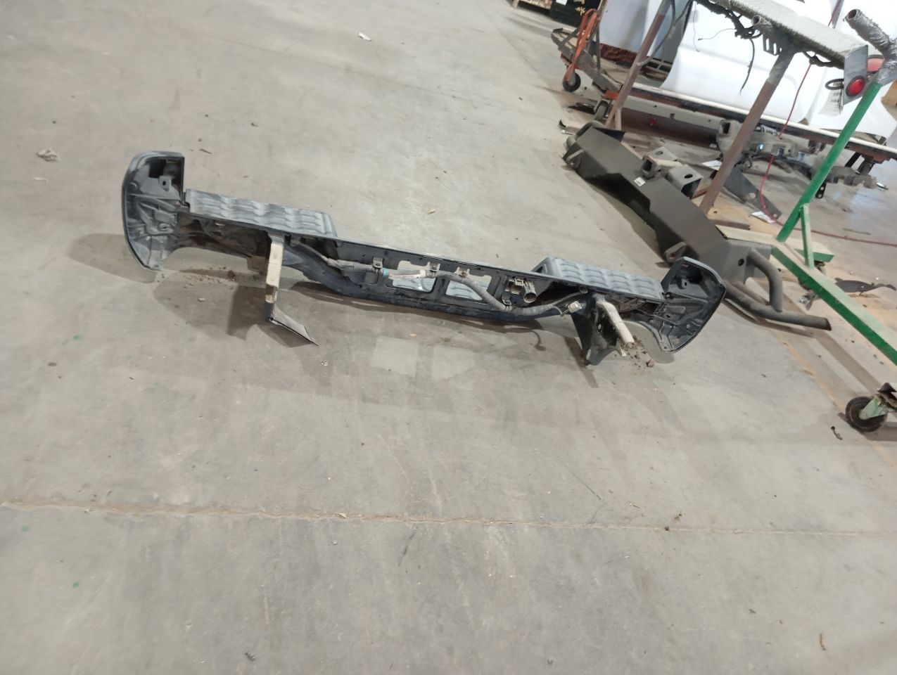 Part image 4