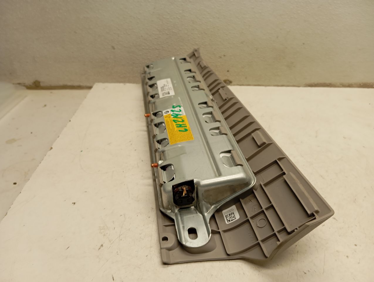 Part image 3
