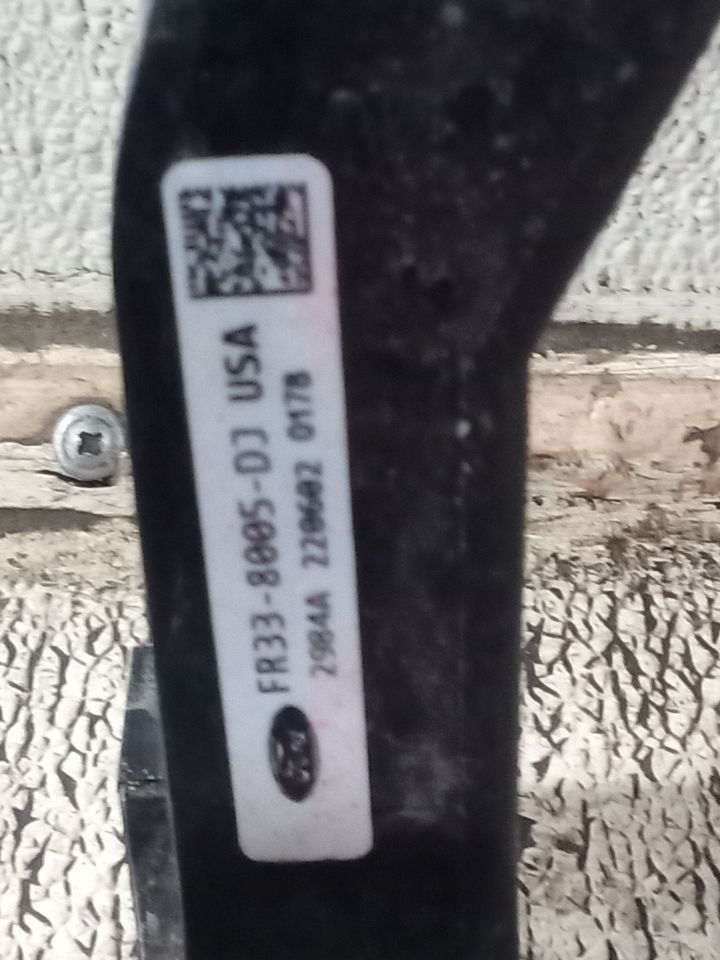 Part image 7