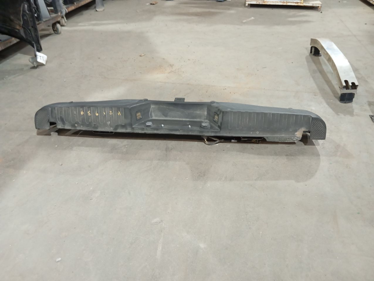Part image 4