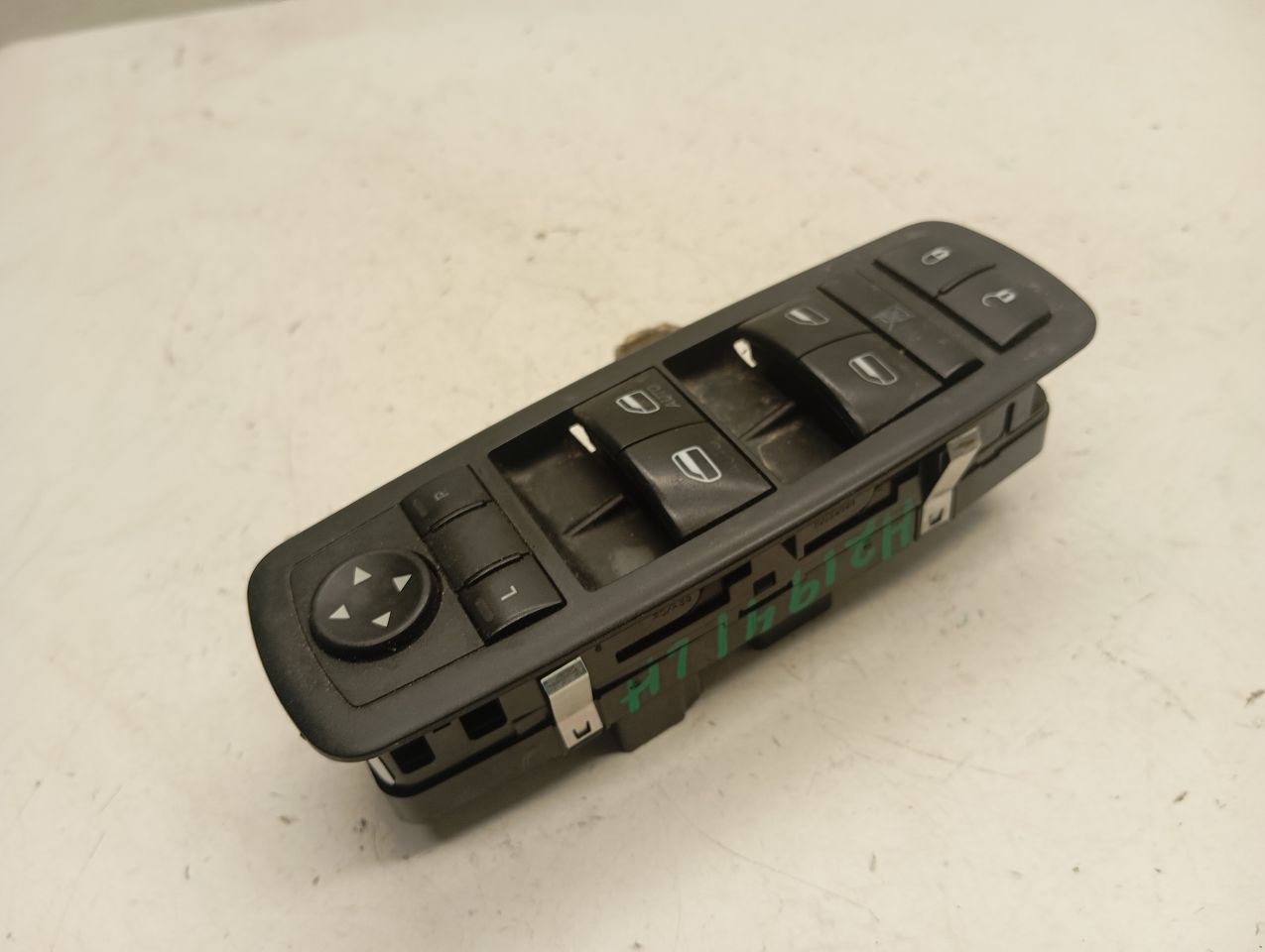 Part image 1
