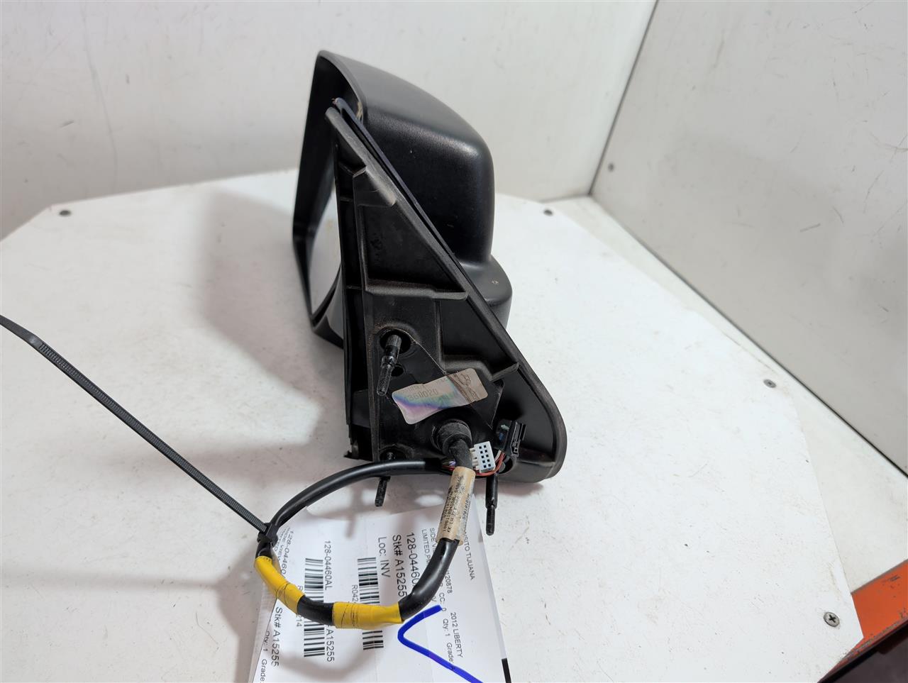 Part image 3