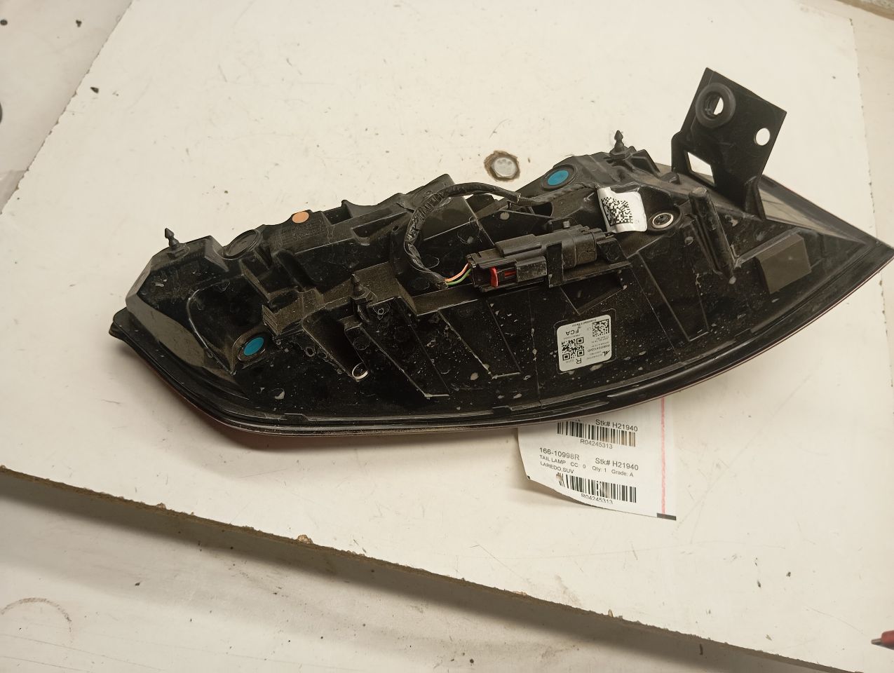 Part image 3