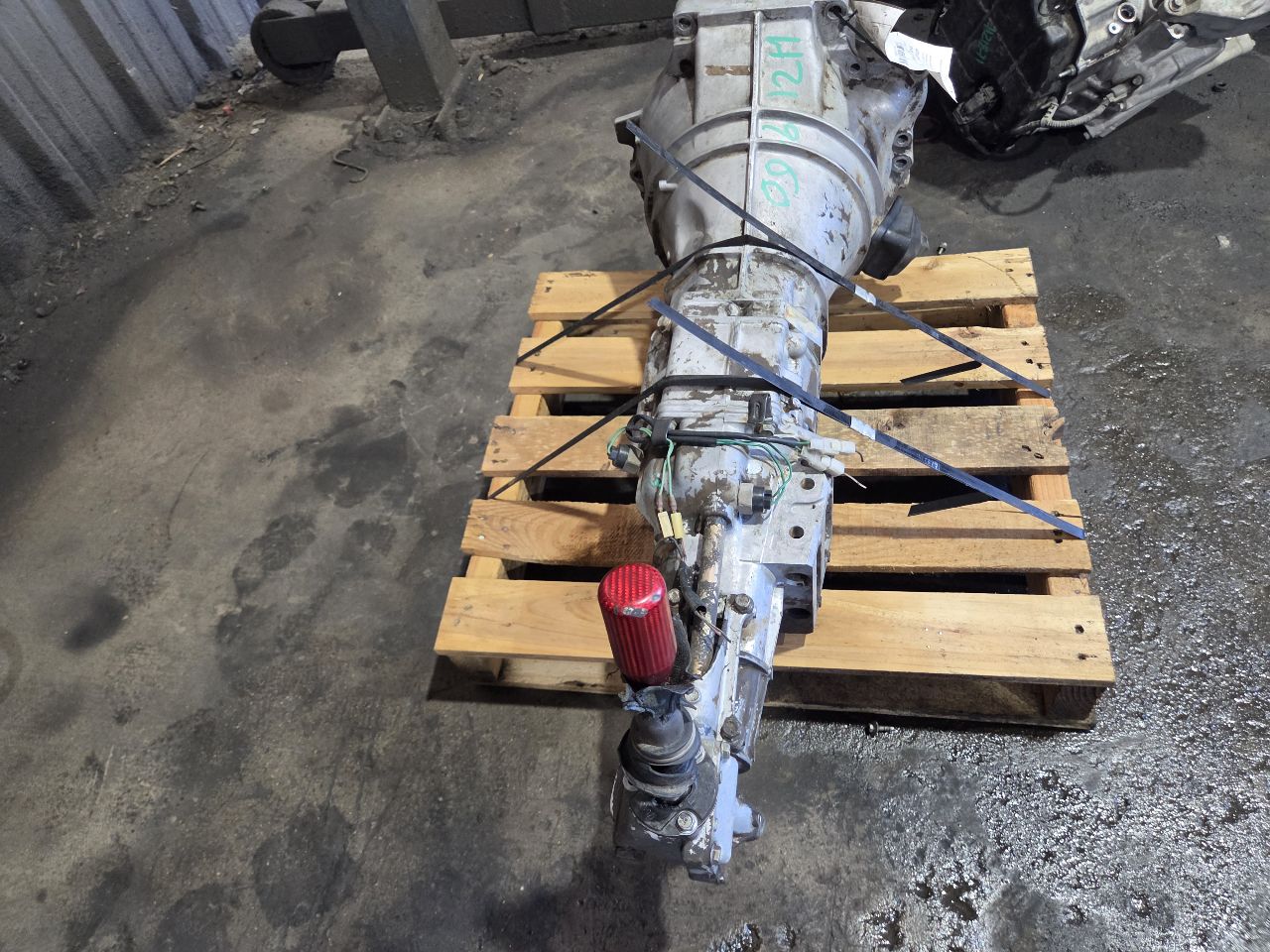 Part image 4