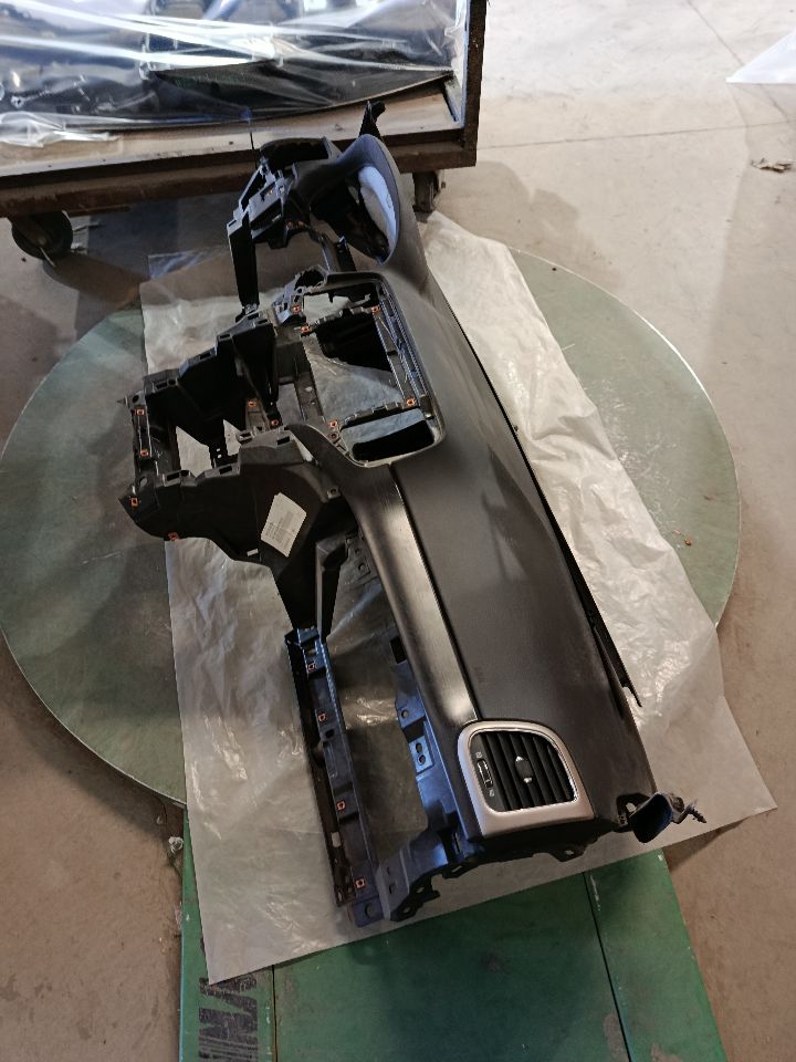 Part image 3