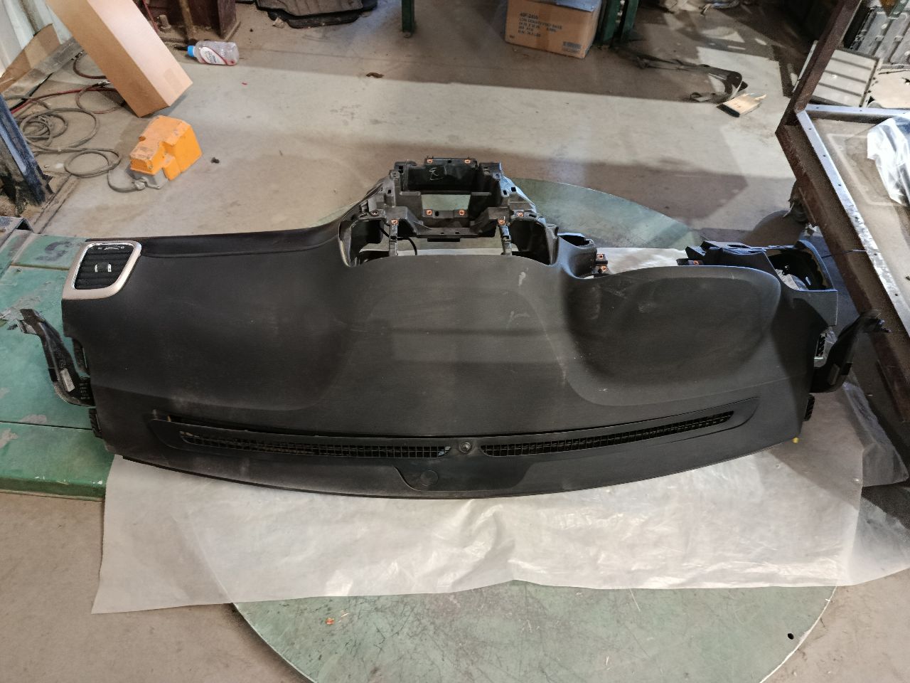 Part image 4