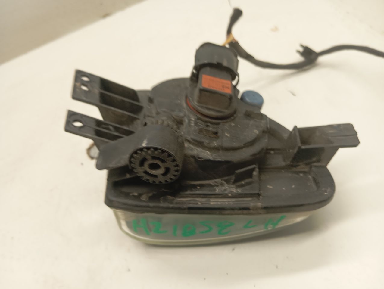 Part image 3