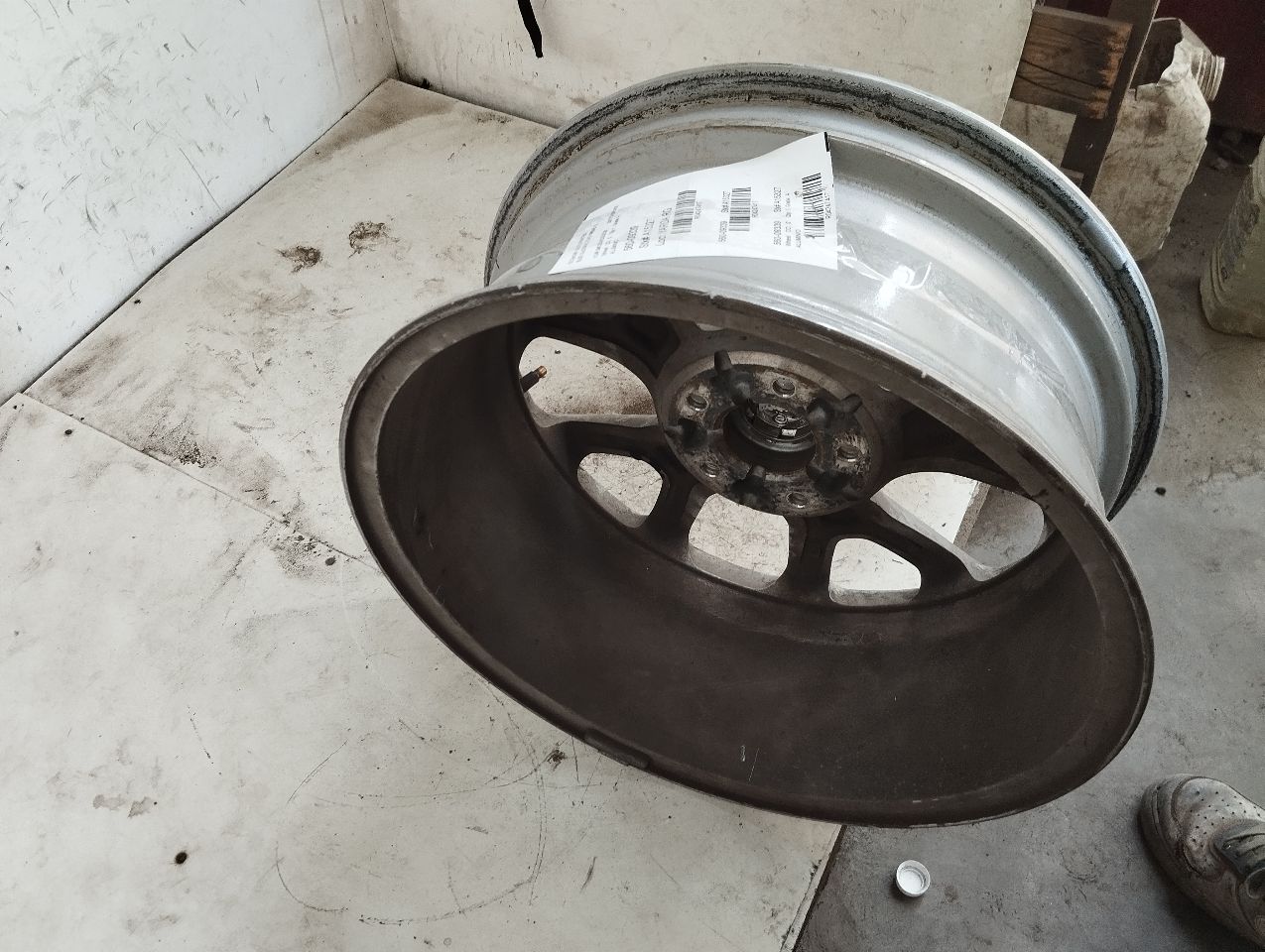 Part image 3