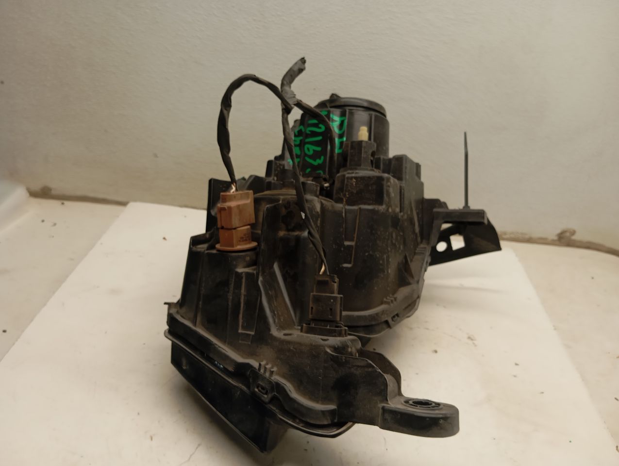 Part image 9