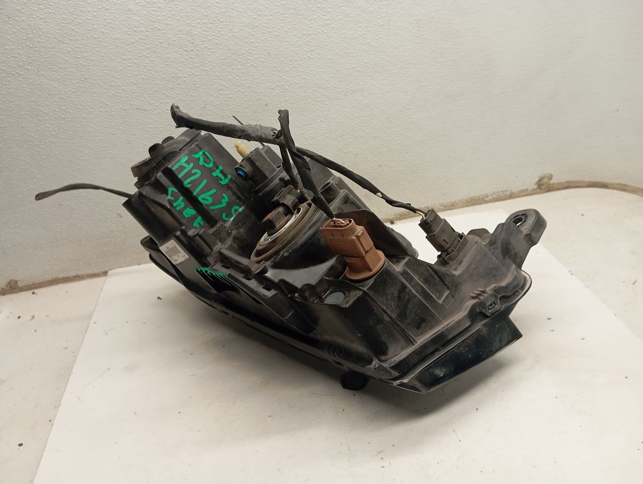 Part image 10