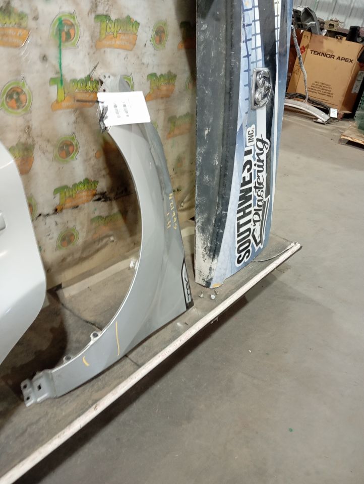 Part image 3