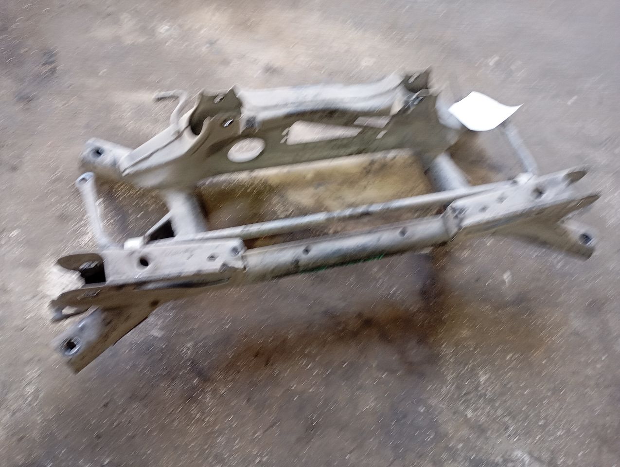 Part image 4