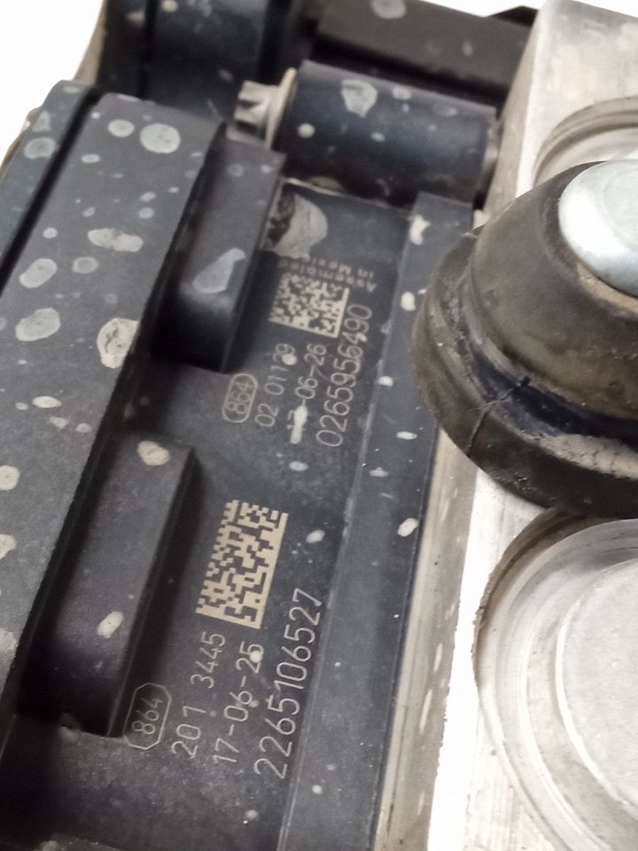 Part image 9