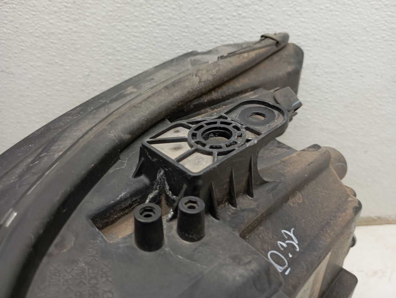 Part image 4