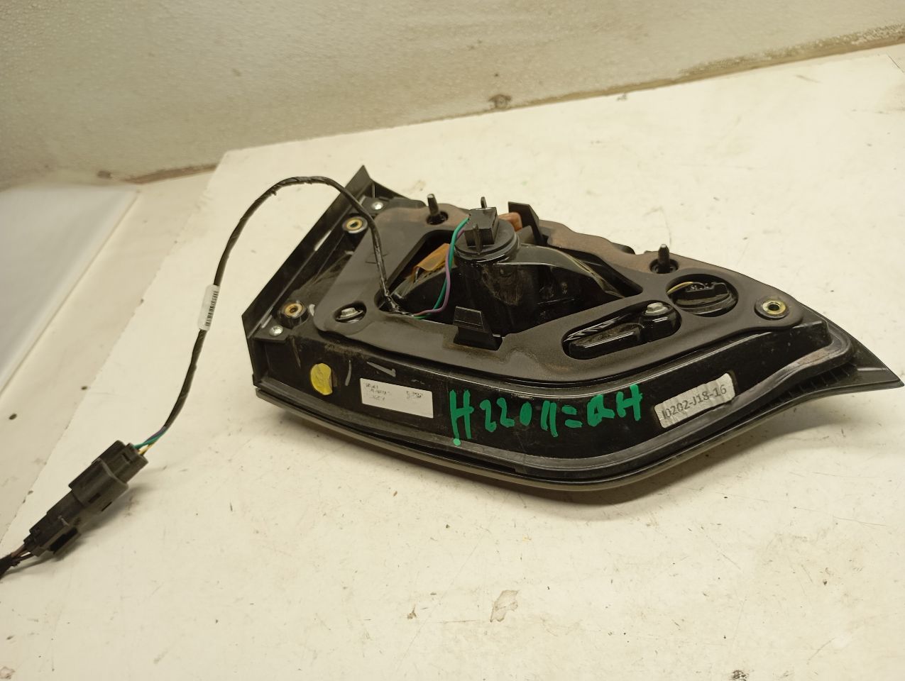 Part image 4