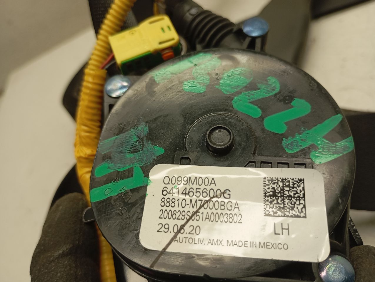 Part image 3