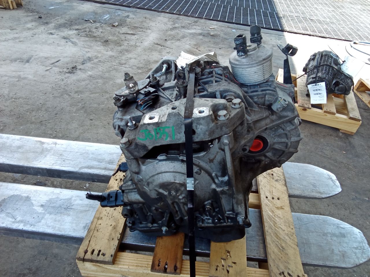 Part image 4