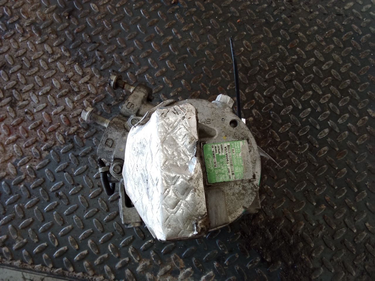 Part image 3